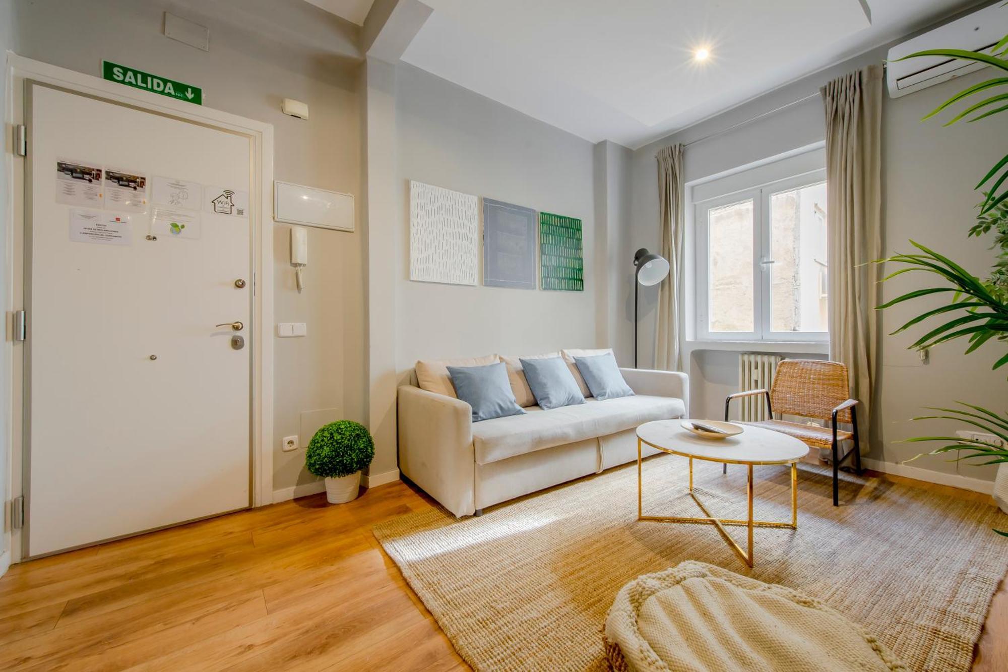 Excelente Piso De 3 Habitaciones En La Latina-Centro Madrid Exterior foto